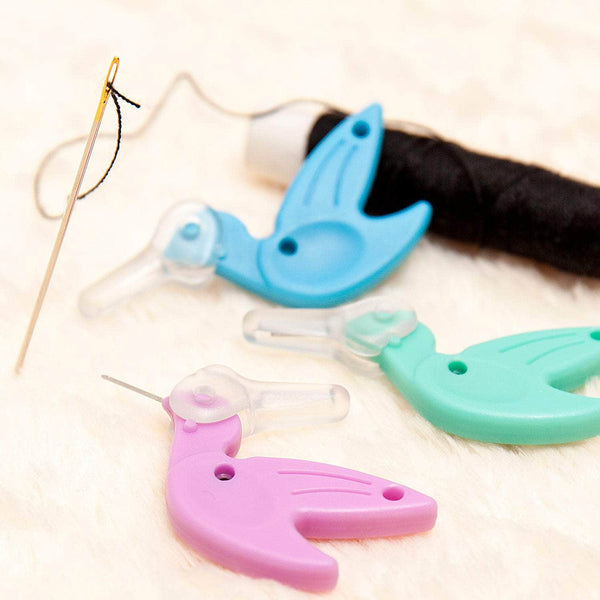 Hummingbird Needle Threader - Assorted Colors