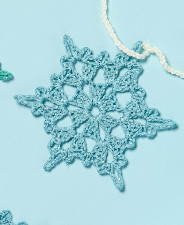 Starry Night Snowflake Garland