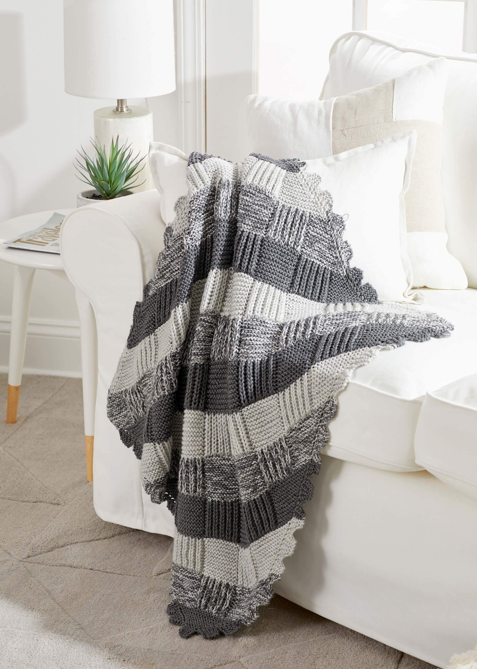 Crenellated Blanket – Premier Yarns