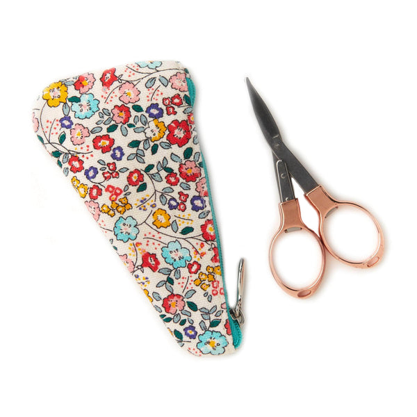 Folding Scissors – Great American Sewing Kit